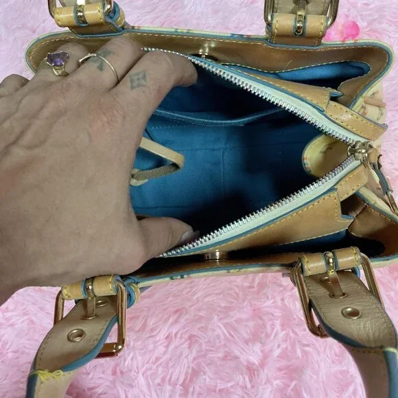 Sold - Picture 6 of 8